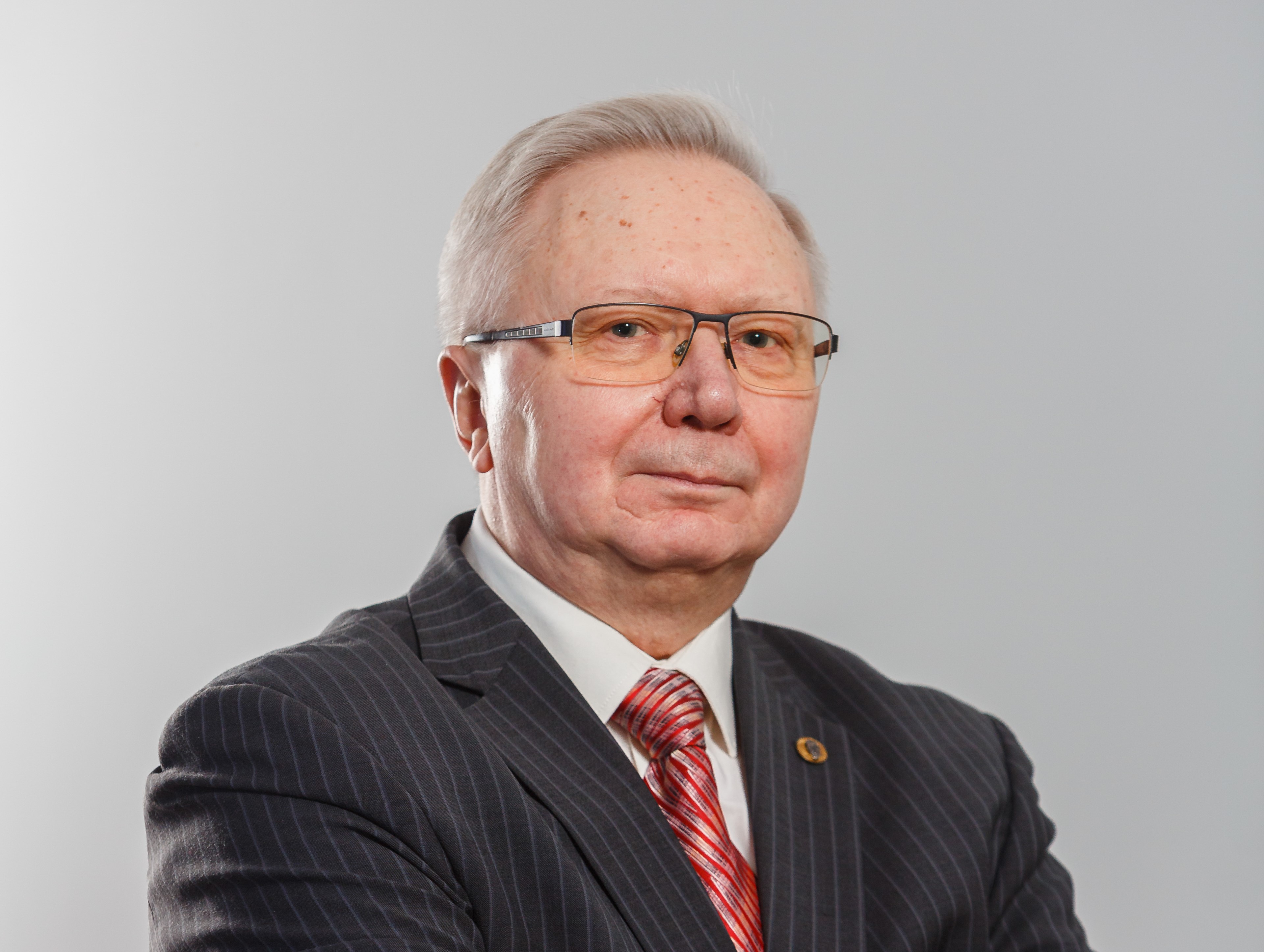 Сергей Николаевич Щелкунов: 50 лет работы в Центре